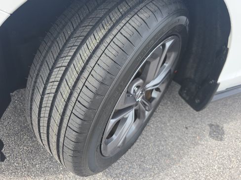 Used 2023 Honda Accord EX image 31
