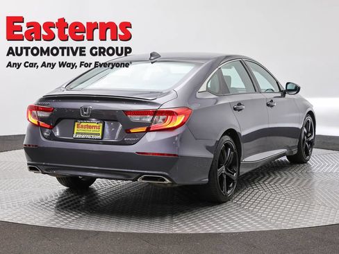 Used 2018 Honda Accord Sport image 5
