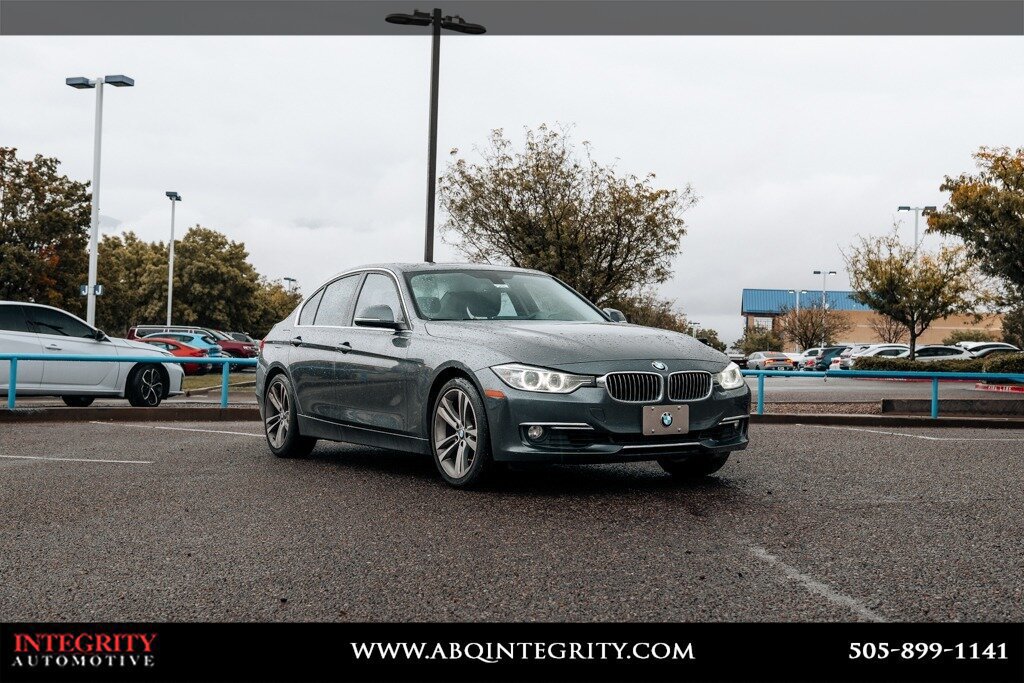 Used 2013 BMW 328i xDrive Sedan AWD/4WD image 1
