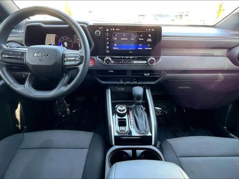 Used 2023 Chevrolet Colorado Trail Boss AWD/4WD image 16