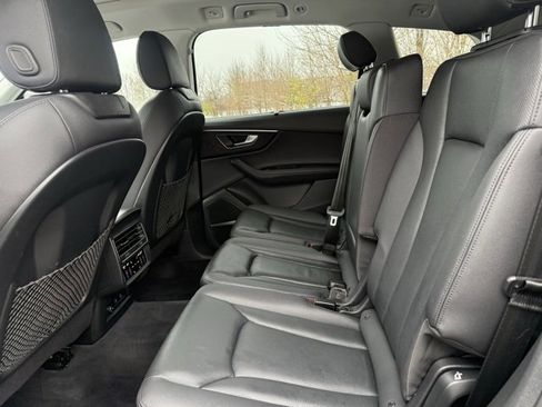 Used 2023 Audi Q7 2.0T Premium Plus w/ Premium Plus Package image 12