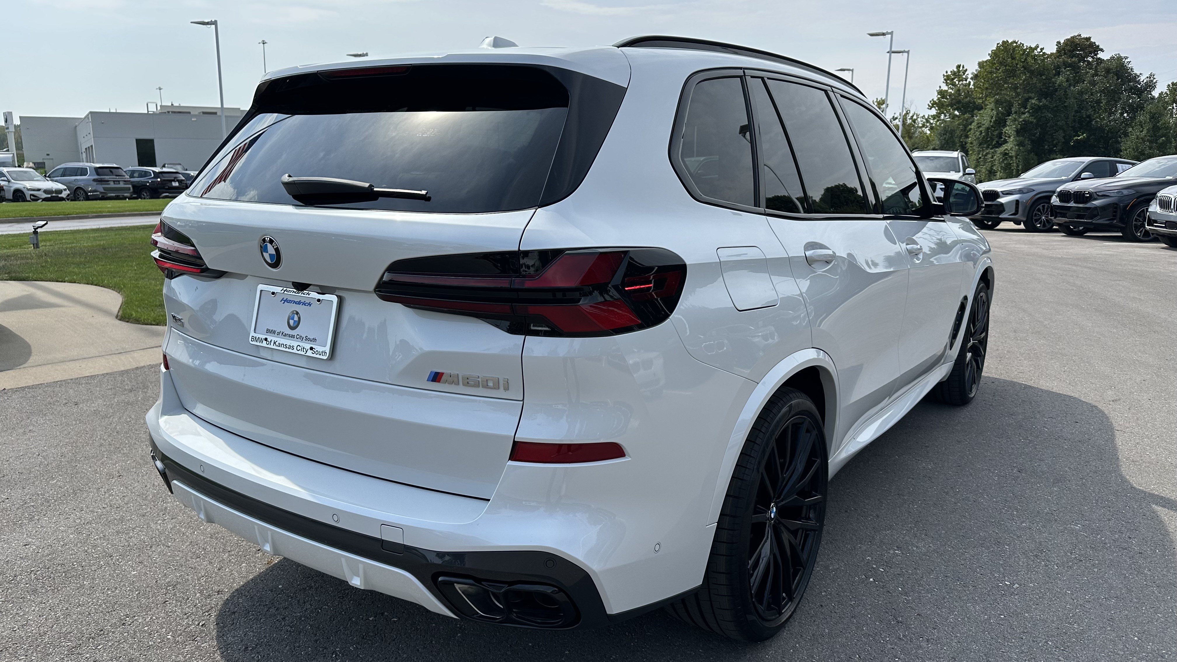 Used 2026 BMW X5 M60i w/ Executive Package AWD/4WD image 10