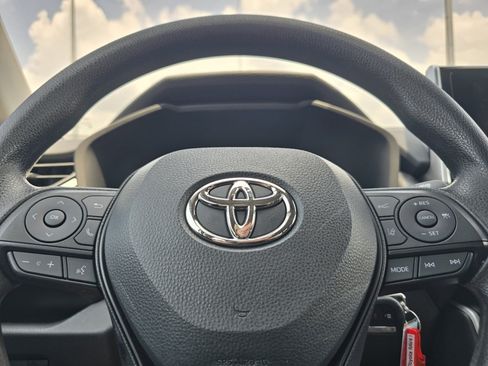Certified 2023 Toyota RAV4 LE AWD/4WD image 23
