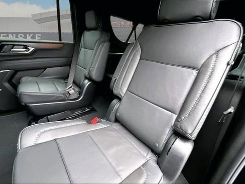 New 2026 GMC Yukon XL Denali w/ Denali Reserve Package image 12