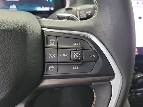 Used 2024 Jeep Grand Cherokee Limited 4xe AWD/4WD image 23
