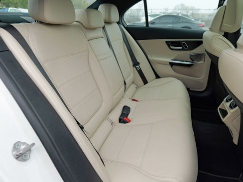 Used 2022 Mercedes-Benz C 300 4MATIC Sedan w/ Pinnacle Trim Package image 34