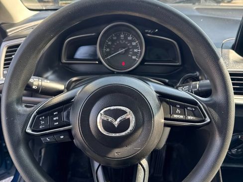 Used 2018 MAZDA MAZDA3 Sport FWD image 14