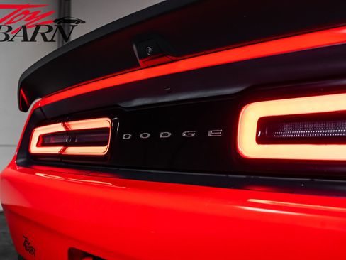 Used 2019 Dodge Challenger SRT Hellcat Redeye RWD image 13