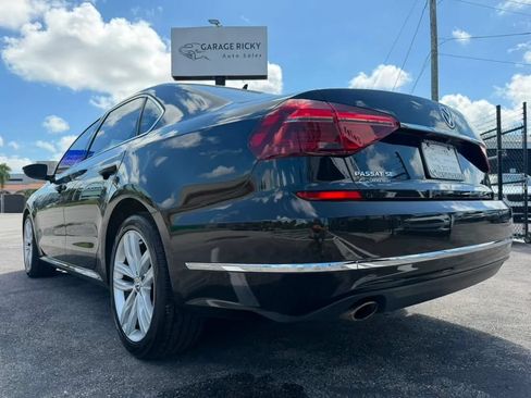 Used 2018 Volkswagen Passat 2.0T SE FWD image 33