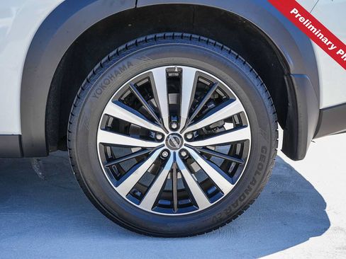 Used 2024 Nissan Pathfinder Platinum w/ Cargo Package FWD image 11