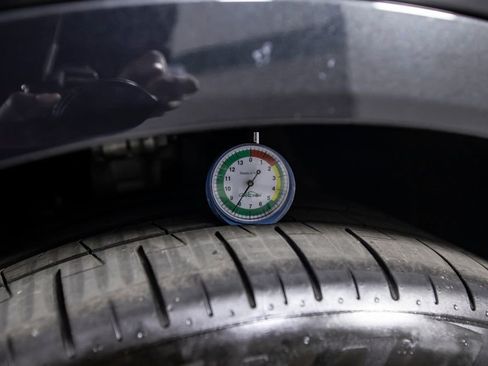 Used 2025 BMW X7 M60i image 49