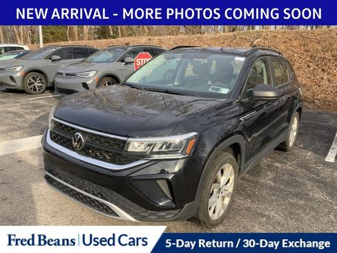 Certified 2023 Volkswagen Taos S image 3