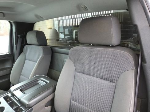 Used 2018 GMC Sierra 3500 SLE w/ SLE Preferred Package image 16