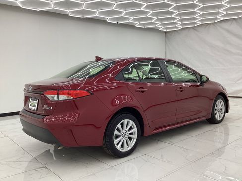Used 2023 Toyota Corolla LE w/ LE Convenience Package image 11