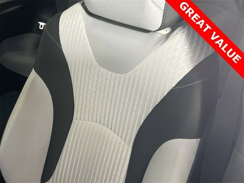 Used 2017 Toyota Prius Two w/ Carpet Mat Package image 18