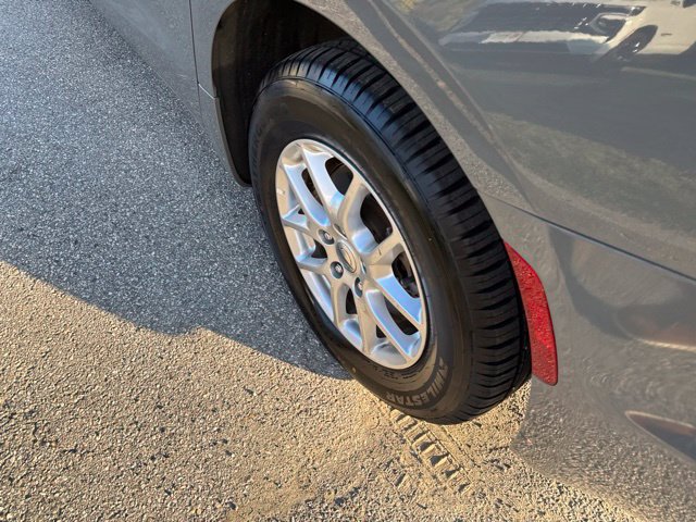 Used 2023 Chrysler Pacifica Touring-L FWD image 40