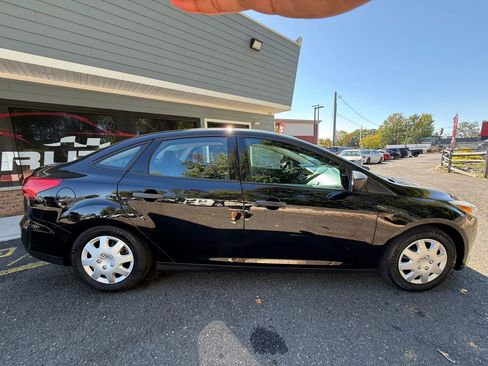 Used 2016 Ford Focus S image 7