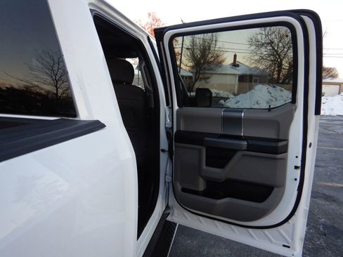 Used 2017 Ford F150 XLT w/ Equipment Group 301A Mid image 27