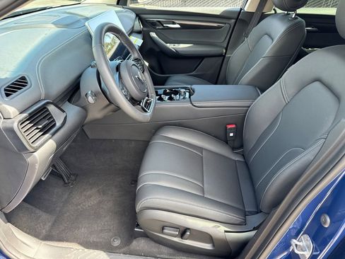 New 2025 VinFast VF 8 Eco AWD/4WD image 24
