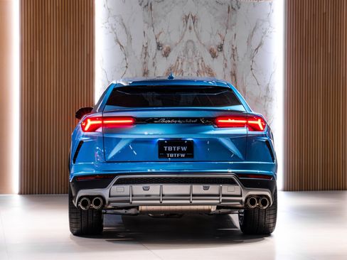 Used 2022 Lamborghini Urus image 5