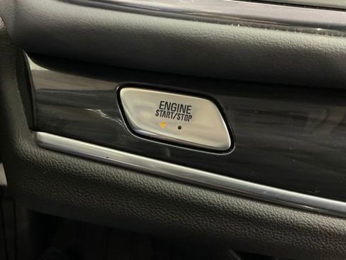 Used 2020 Buick Enclave Essence w/ Sound and Sites Package FWD image 23