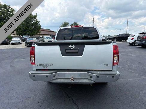 Used 2019 Nissan Frontier SL RWD image 6