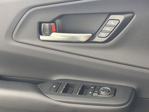 New 2026 Toyota Prius Plug-In Hybrid FWD image 16
