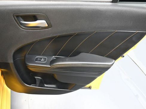 Used 2017 Dodge Charger R/T RWD image 32