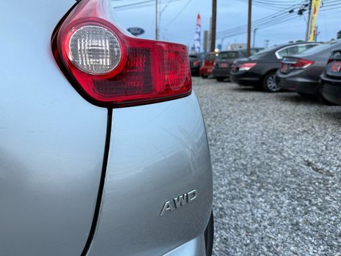 Used 2011 Nissan Juke S image 24