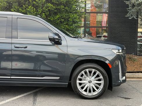 Used 2022 Cadillac Escalade Premium Luxury w/ Performance Package AWD/4WD image 23