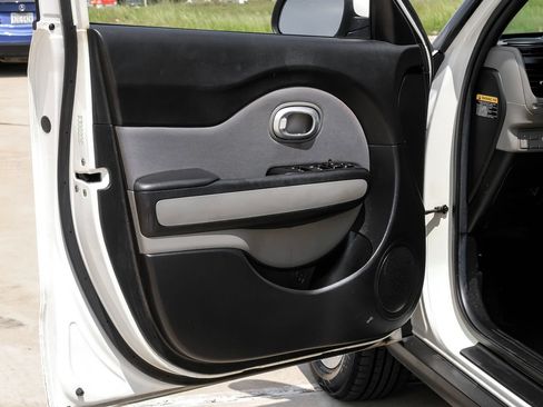 Used 2017 Kia Soul w/ Convenience Package FWD image 47