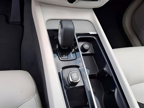 Used 2025 Volvo XC60 T8 Plus w/ Climate Package image 16