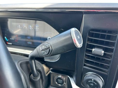 Used 2024 Ford F250 Lariat w/ Lariat Ultimate Package AWD/4WD image 23