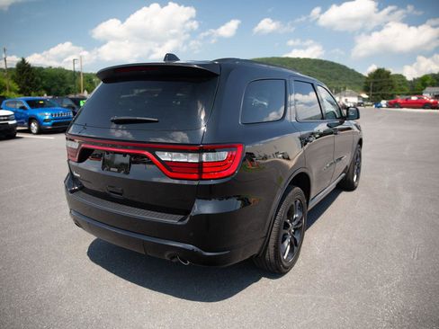 Used 2025 Dodge Durango GT w/ Blacktop Package image 4