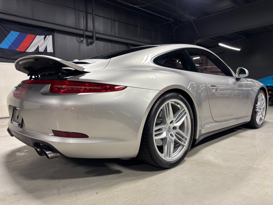 Used 2013 Porsche 911 Carrera 4S AWD/4WD image 2