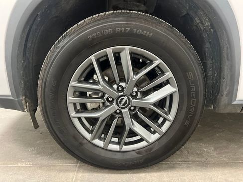 Used 2024 Nissan Rogue S FWD image 29