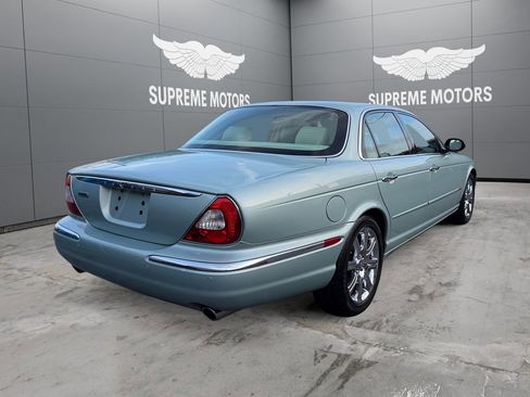 Used 2004 Jaguar XJ8 image 4