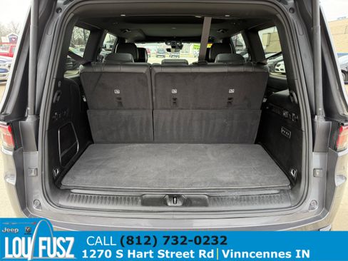 Used 2023 Jeep Wagoneer Series II image 9