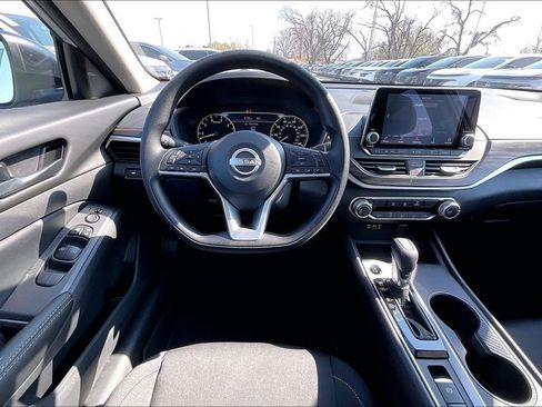 New 2026 Nissan Altima 2.5 SV AWD/4WD image 27
