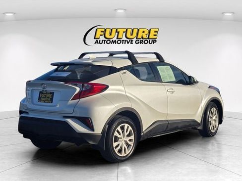 Certified 2021 Toyota C-HR LE image 5