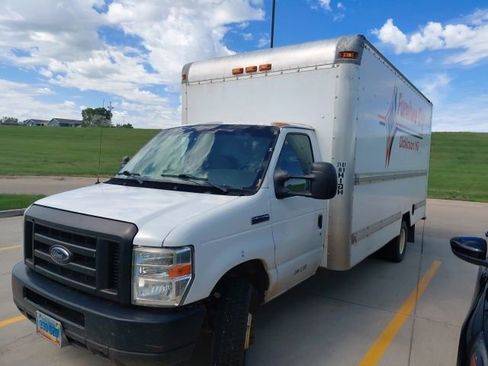 Used 2008 Ford E-350 and Econoline 350 Super Duty RWD image 4