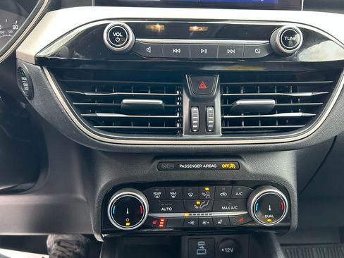 Certified 2022 Ford Escape SE w/ Convenience Package image 29