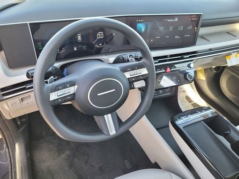 New 2026 Hyundai Tucson Blue SE image 7