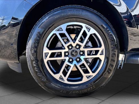 Certified 2025 Ford Expedition Active RWD image 13