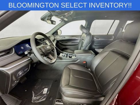 New 2025 Jeep Grand Cherokee Limited image 21