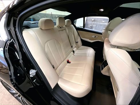 Used 2019 BMW 330i Sedan w/ Convenience Package RWD image 29