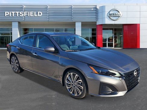 New 2025 Nissan Altima 2.5 SL image 1