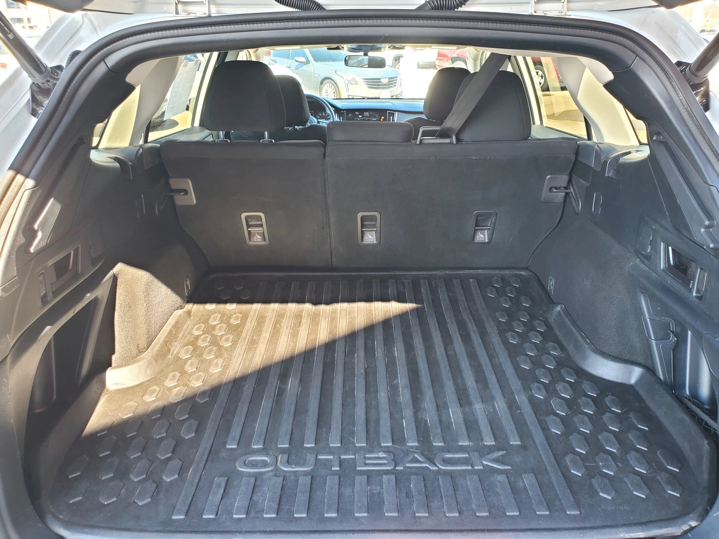 Used 2024 Subaru Outback Premium AWD/4WD image 14