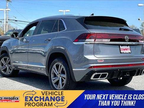 Used 2024 Volkswagen Atlas Cross Sport SEL R-Line image 9