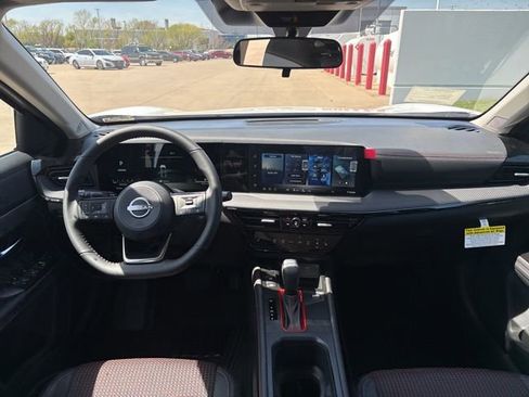 New 2026 Nissan Kicks SR AWD/4WD image 11
